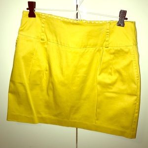 Women’s yellow midi skirt size large